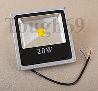 LED Прожектор светодиодный 20Вт 220В IP65 тепло белый