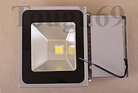 LED Прожектор светодиодный 70Вт 220В тепло белый