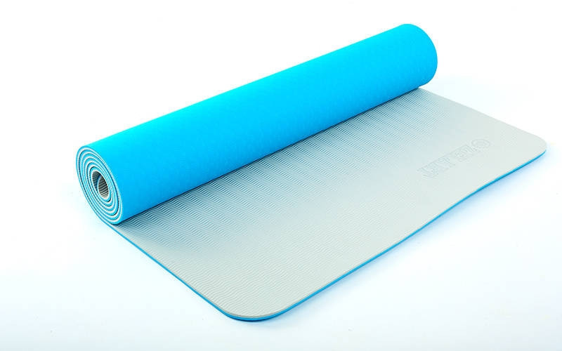 Коврик для йоги и фитнеса Yoga mat 2-х слойный TPE+TC 6mm FI-5172-2 ( 1.73*0.61*6mm) голубой-серый - фото 1 - id-p4706627