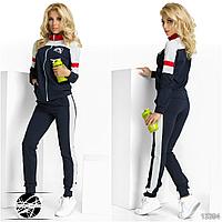 Спортивный прогулочный женский костюм в ретро стиле
