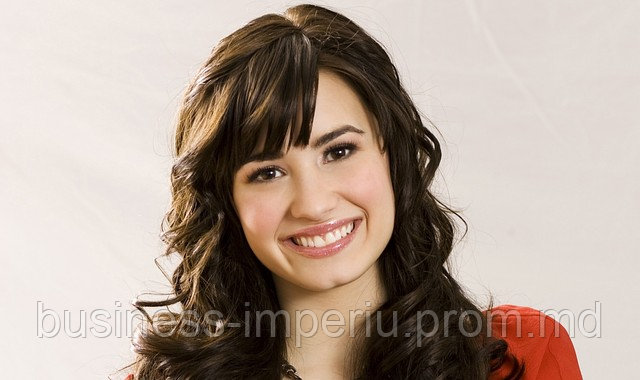 Demi Lovato - фото 1 - id-p883731