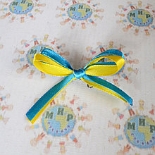 Бантик жёлто-голубой с булавкой