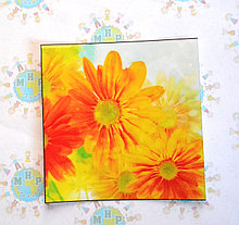 Наклейка на выключатель Ноготки