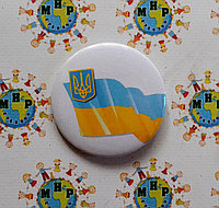 Значок сувенирный флаг Украины 50 мм