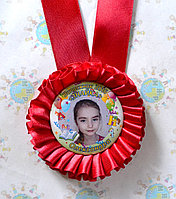 Медаль для выпускника с фотографией Красная
