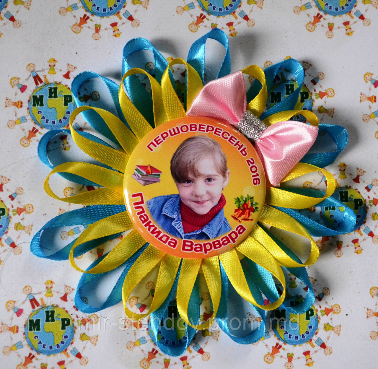 Значок с оригинальной розеткой Барвинок с бантом, фото 1