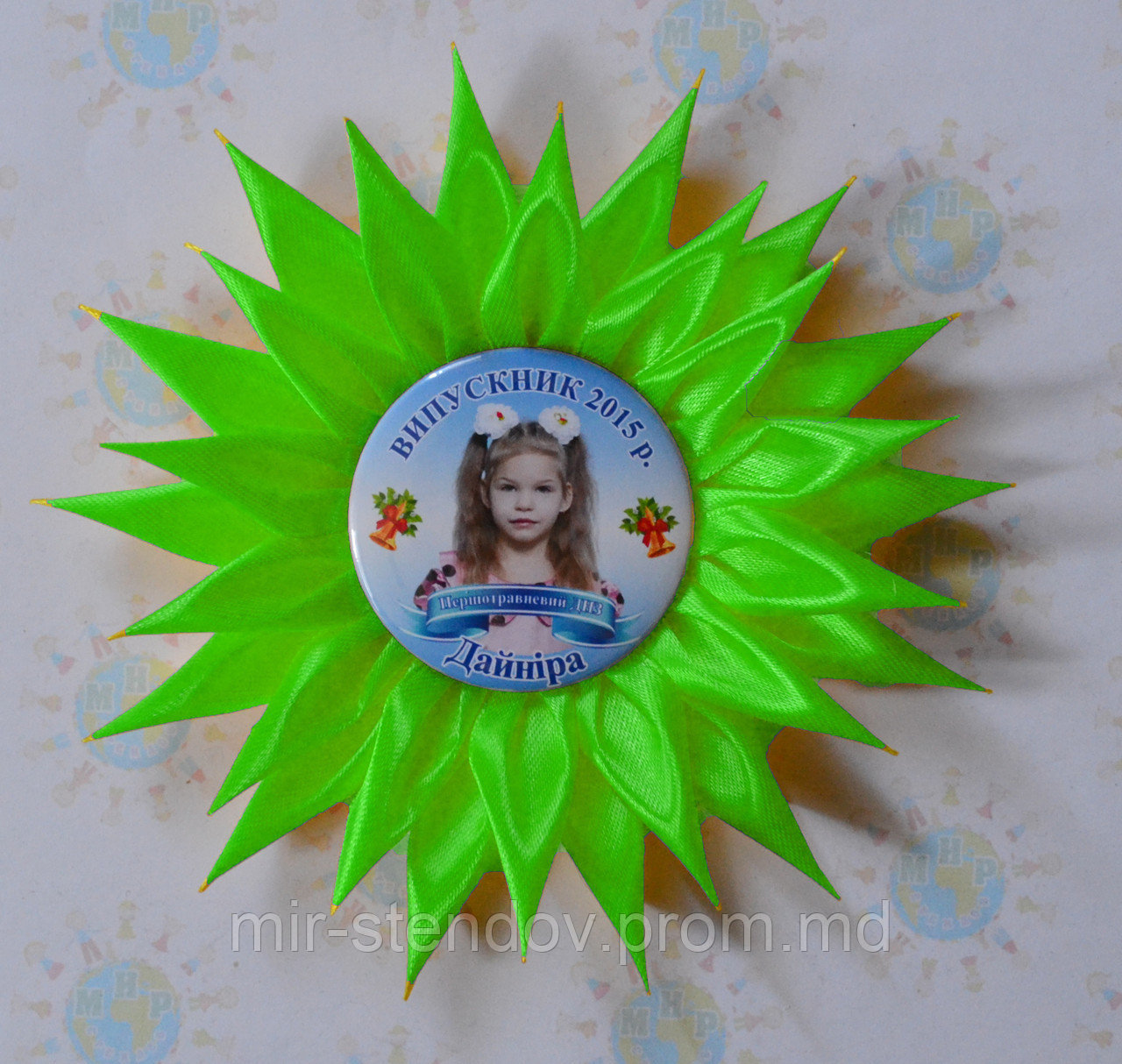 Значок Выпускник с фотографией и розеткой Лилии, фото 1