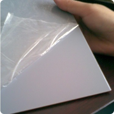 Защитная пленка на пластиковые поверхности - фото 1 - id-p8109