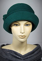 Шляпа женская из кашемира с бантом и защипами "Беатриса" (зеленая)