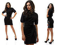 Удобное короткое черное платье с широким поясом трикотажное