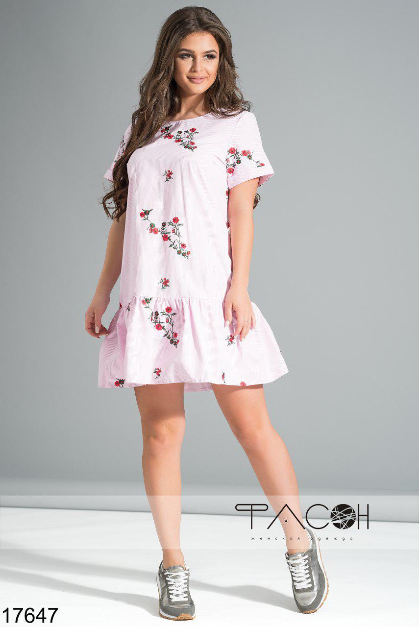 Летнее свободное платье с рюшем по низу украшено вышивкой M, Розовый - фото 1 - id-p8258948