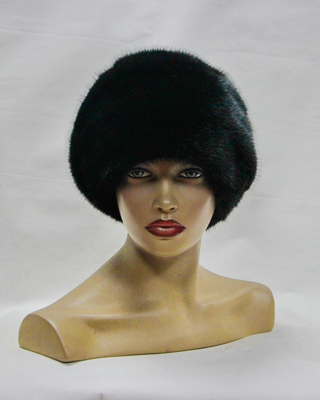 Норковая шапка "Папаха с коженным шнурком" (черная) - фото 1 - id-p8141507