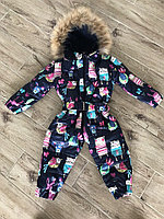 Утепленный зимний детский комбинезон на синтепоне с капюшоном с опушкой, с разноцветными принтами