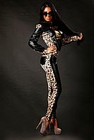 Стильный кожанный костюм с леопардовыми вставками: кофта и облегающие штаны лосины с накладными карманами