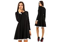 Романтичное клешеное платье декорированое белым кружевом