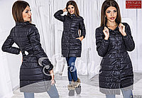 Молодежное осеннее стеганное пальто женское из плащевки на кнопках и с бантиком на спинке