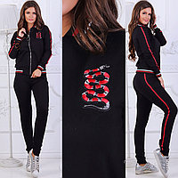 Женский модный спортивный костюм с красными тонкими лампасами