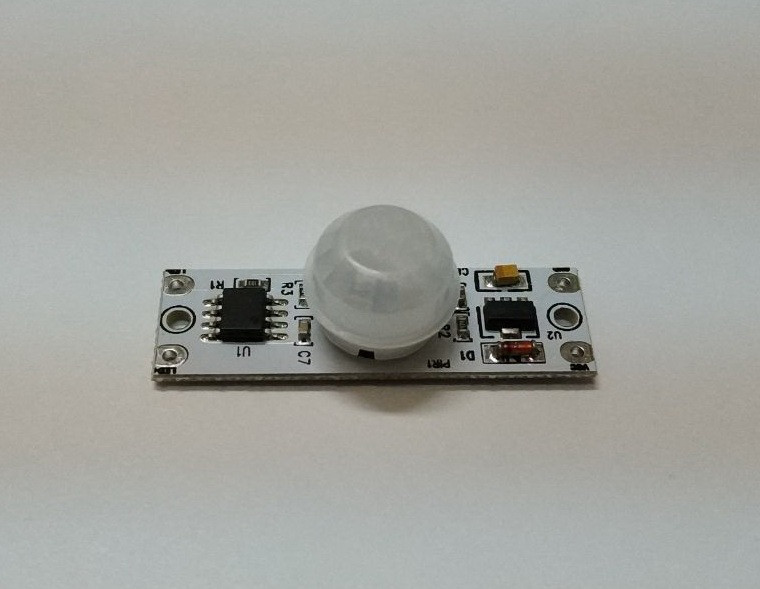 Датчик движения для светодиодного LED профиля DC12-24V, 5A (PIR-Sensor) - фото 1 - id-p8590328