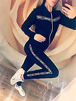 Молодежный спортивный костюм женский: штаны и кофта бомбер на змейке с лентами-лампасами