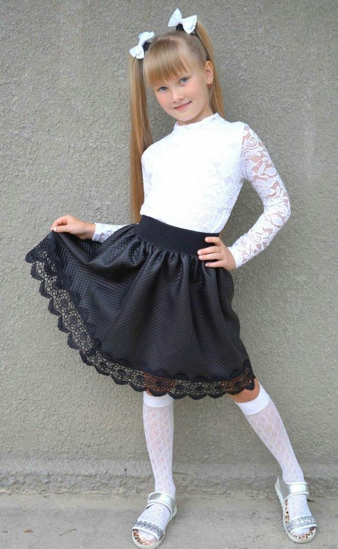 Пышная юбка для девочки из структурного трикотажа с кружевом, в школьном стиле - фото 1 - id-p9399791