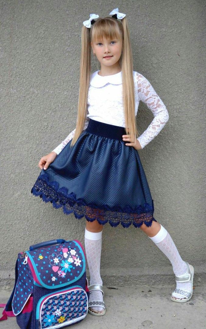 Пышная юбка для девочки из структурного трикотажа с кружевом, в школьном стиле - фото 1 - id-p9399792