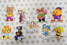 Стенды для рисунка и поделки с полочкой и прищепкой