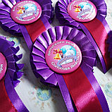 Значки на первое сентября или выпускной с фиолетовой розеткой и хвостиком, фото 4