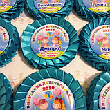 Значок Значок Выпускник с розеткой. Выпускные ленты Бирюзовые, фото 2