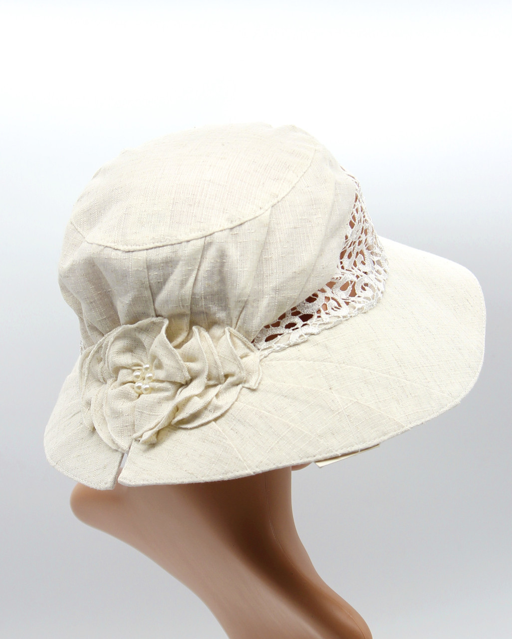 Льняная шляпка женская с полями и украшением. - фото 1 - id-p9526760