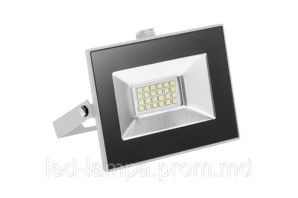 Светодиодный LED прожектор GTV, 10W, IP65, 6400K, G-TECH, белый, GT-FBX10W-64 - фото 1 - id-p9783876
