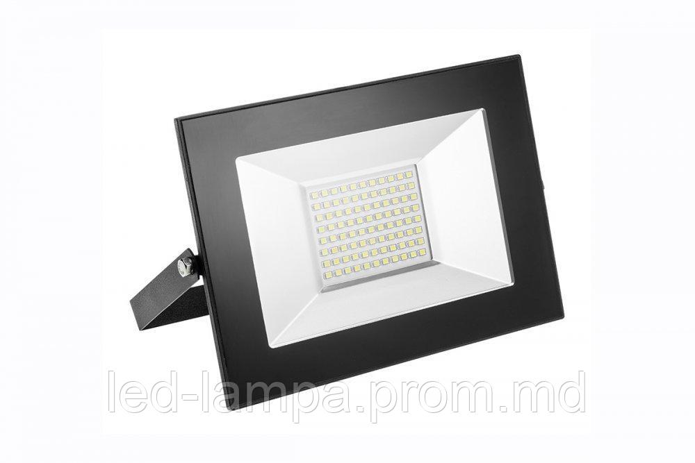 Светодиодный LED прожектор GTV, 30W, IP65, 4000K, G-TECH, чёрный, GT-FCX30W-40 - фото 1 - id-p9783881