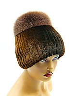 Меховая шапка женская на вязаной основе из песца и Rex Rabbit "Малибу" (светло коричневая)