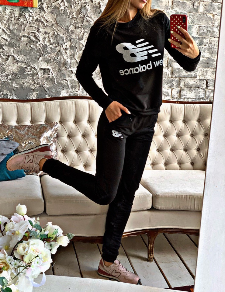 Осенний молодежный женский спортивный костюм кофта и штаны на манжетах, реплика New balance - фото 1 - id-p9934631