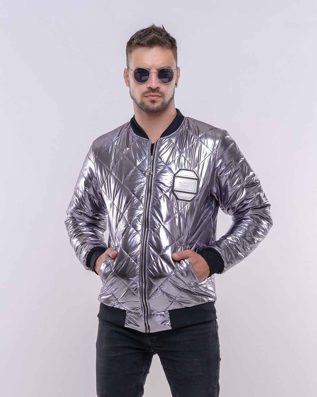 Молодежная мужская куртка бомбер серебристая металлик, стеганная в ромбик - фото 1 - id-p9935608