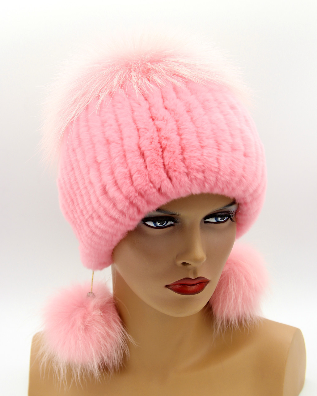 Женская меховая шапка на вязаной основе из чернобурки и Rex Rabbit "БонПомПон" (розовый) - фото 1 - id-p9936213