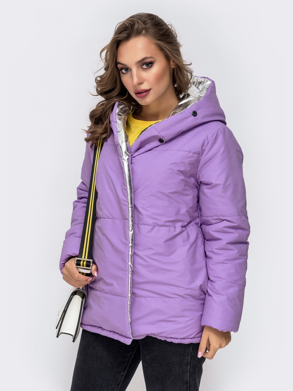 Стильная молодежная осенне-зимняя двухсторонняя куртка металлик с капюшоном, норма и батал большие размеры - фото 1 - id-p9946522
