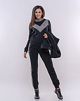 Женский стильный спортивный костюм тройка с начесом: штаны, кофта и жилетка с капюшонами