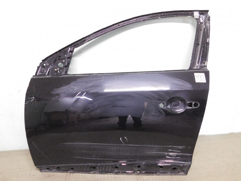 Дверь передняя левая Renault Fluence 2010 - фото 1 - id-p9948265