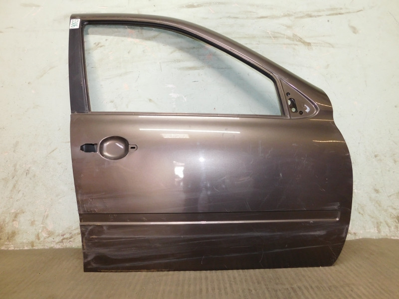 Дверь передняя правая Datsun On-Do 2014- - фото 1 - id-p9948379