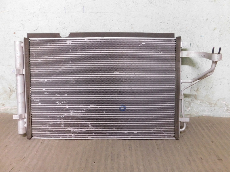 Радиатор кондиционера Kia Ceed 2012 - фото 1 - id-p9948415