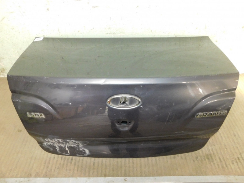 Крышка багажника Lada Granta 2011 - фото 1 - id-p9948460