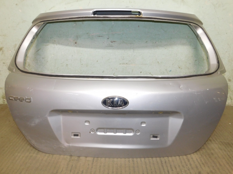 Дверь багажника Kia Ceed 2009-2012 - фото 1 - id-p9948585