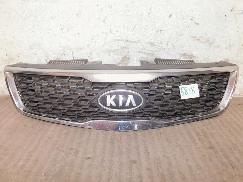Решётка радиатора Kia Cerato 2010-2013 - фото 1 - id-p9949561