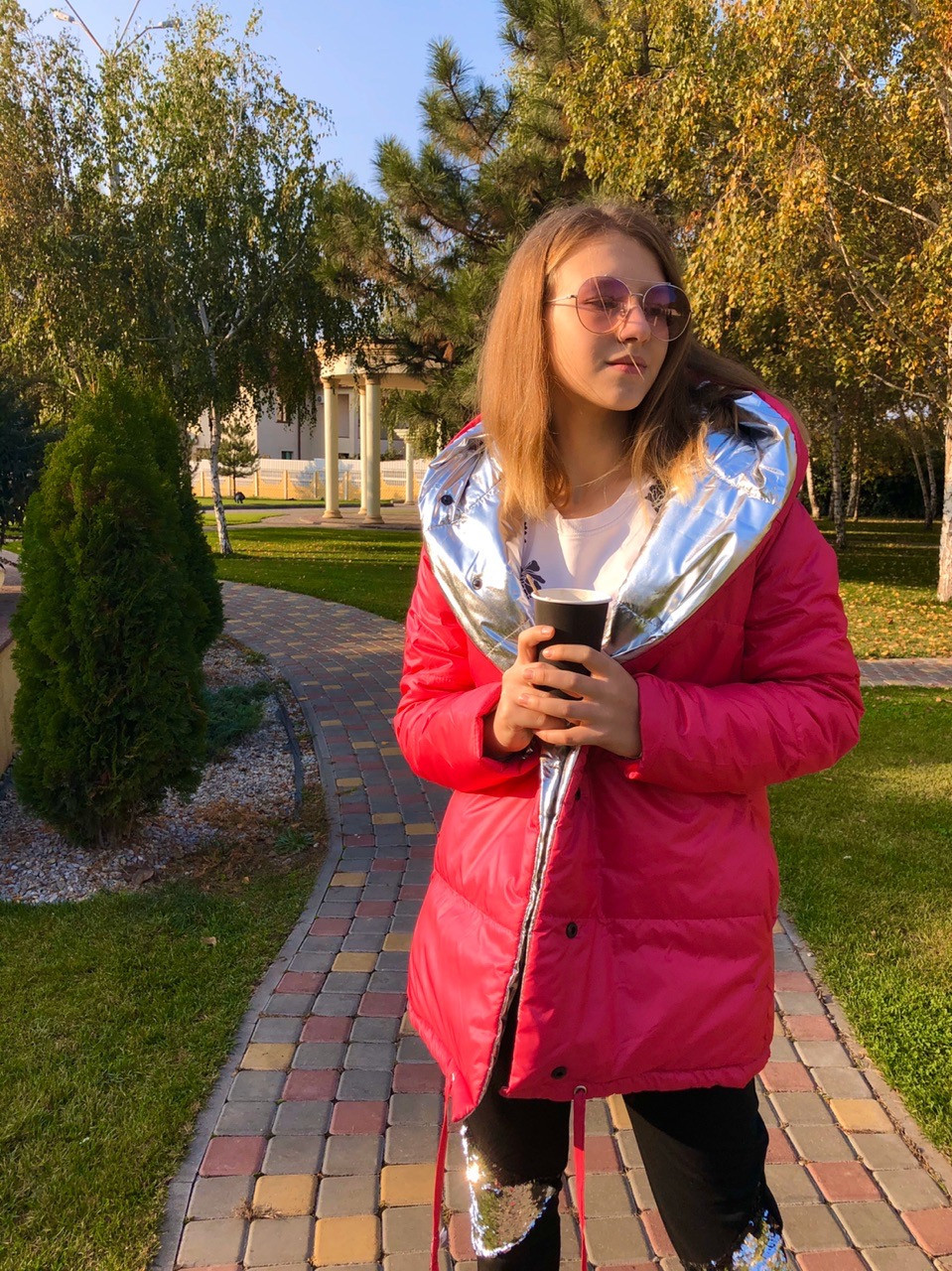 Стильная молодежная осенне-зимняя двухсторонняя куртка металлик с капюшоном - фото 1 - id-p9945821
