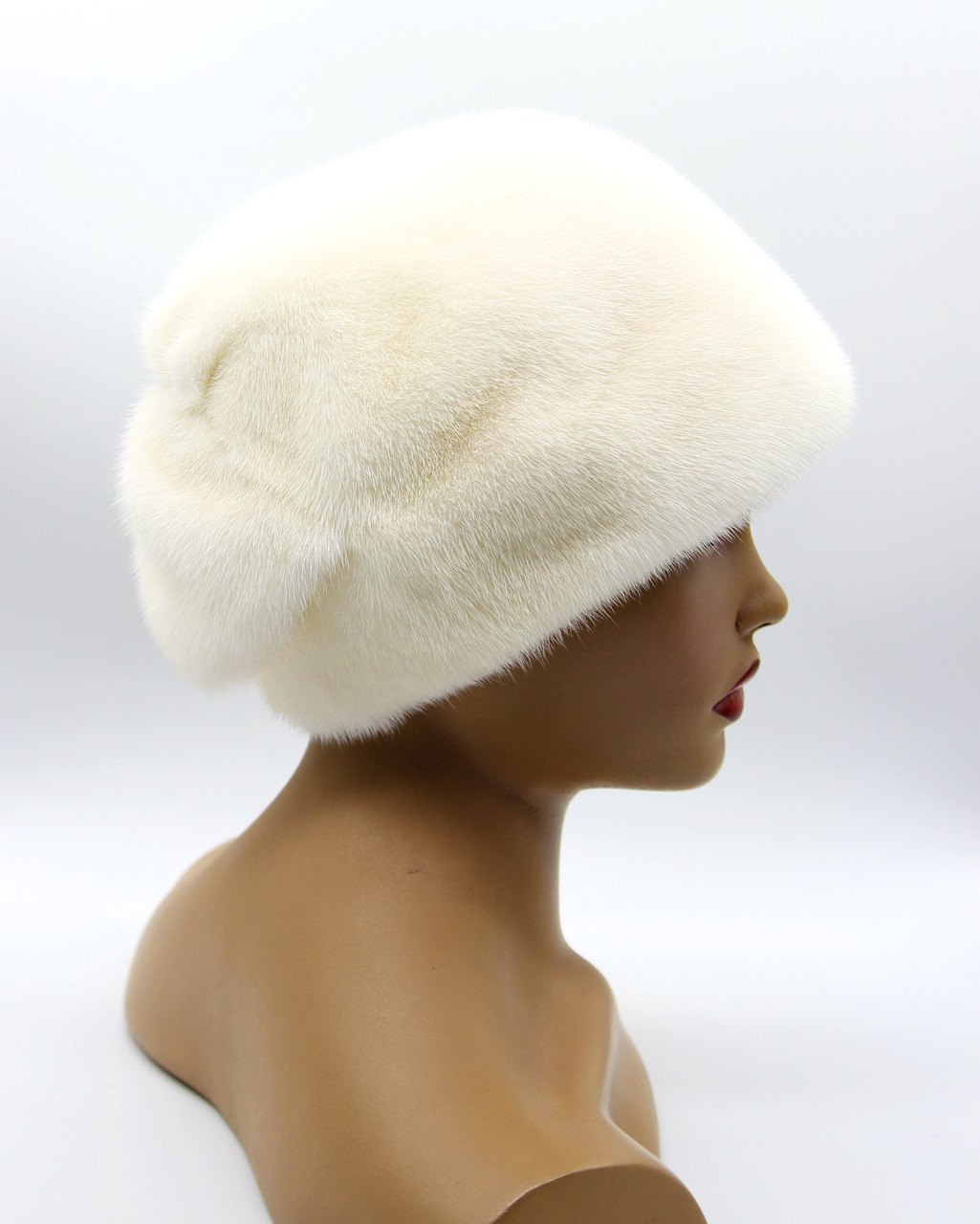 Норковая женская шапка "Шарик рюшечка" (белый). - фото 1 - id-p8141358