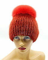 Меховая женская шапка "Шарик" с бубоном из ондатры, (красный).