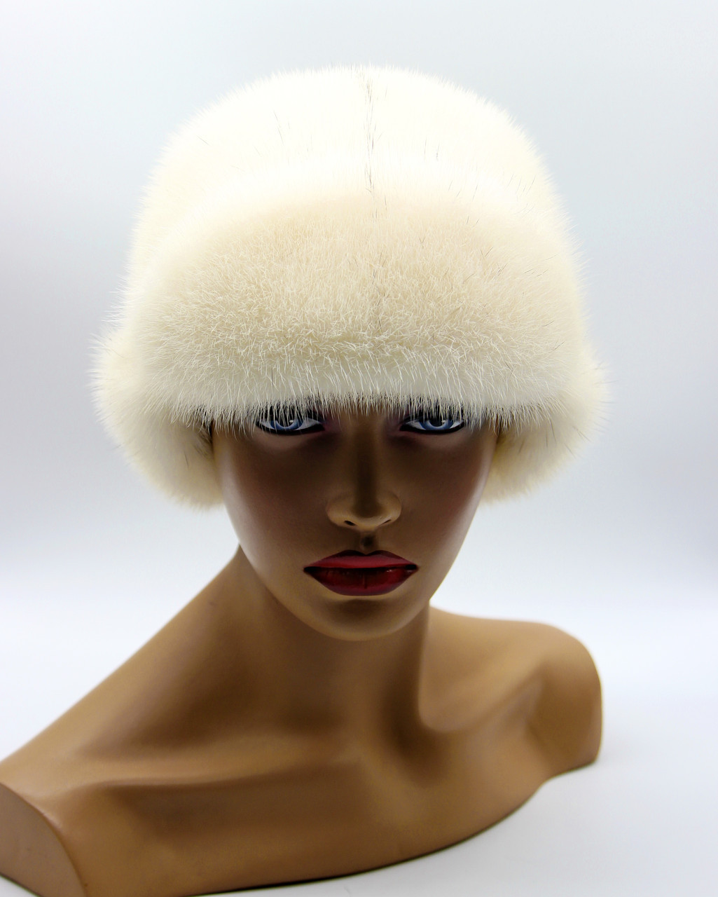 Норковая шапка женская "Лобик короткое ухо", крестовка светлая. - фото 1 - id-p8141243