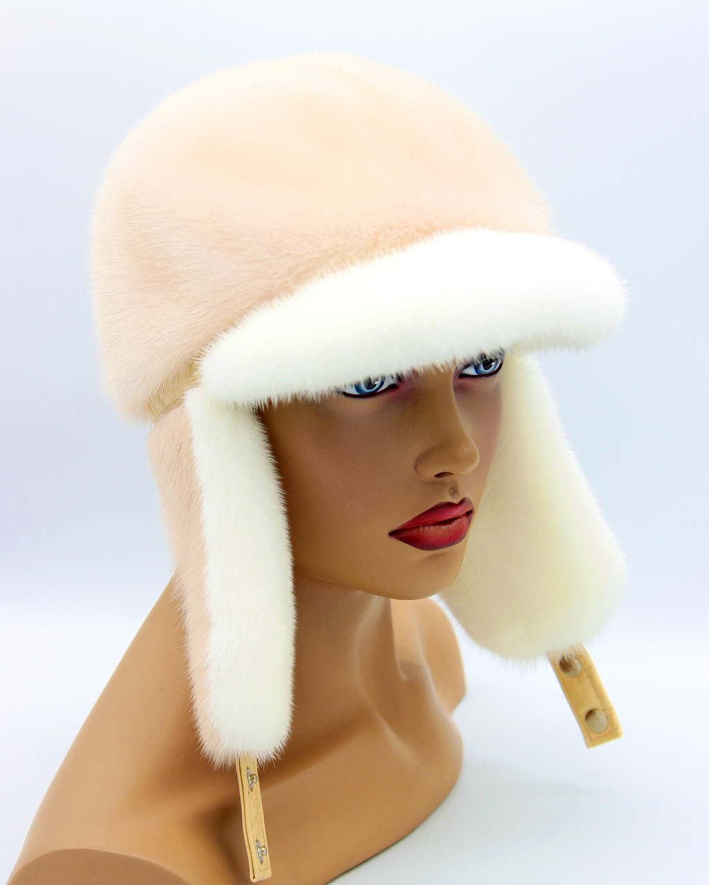 Меховая шапка ушанка женская с козырьком (белый-жемчуг). - фото 1 - id-p8141573