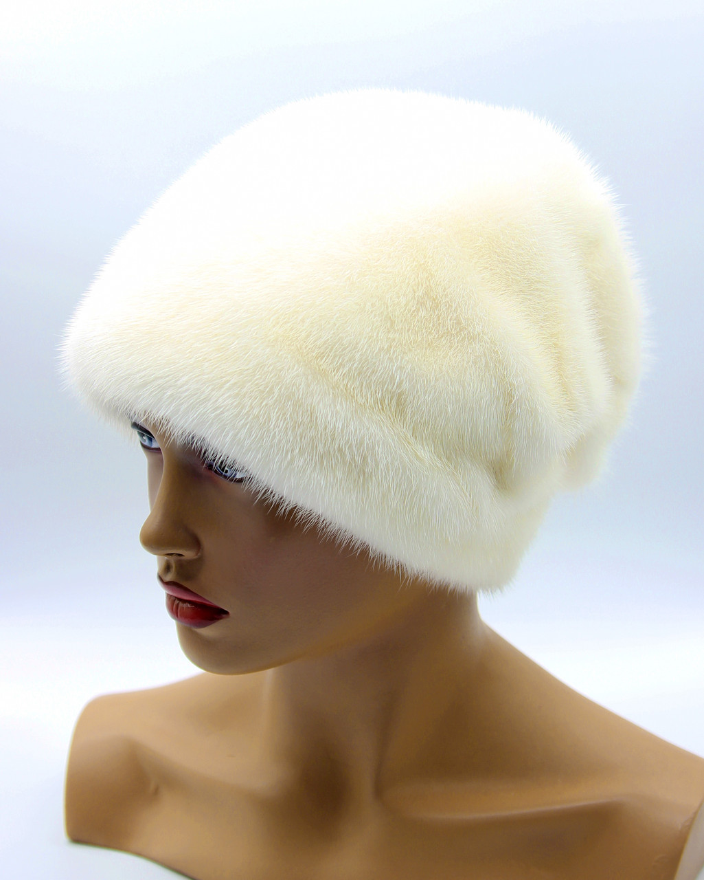 Меховая женская шапка из норки "Веер" одна рюш (белая). - фото 1 - id-p8141502