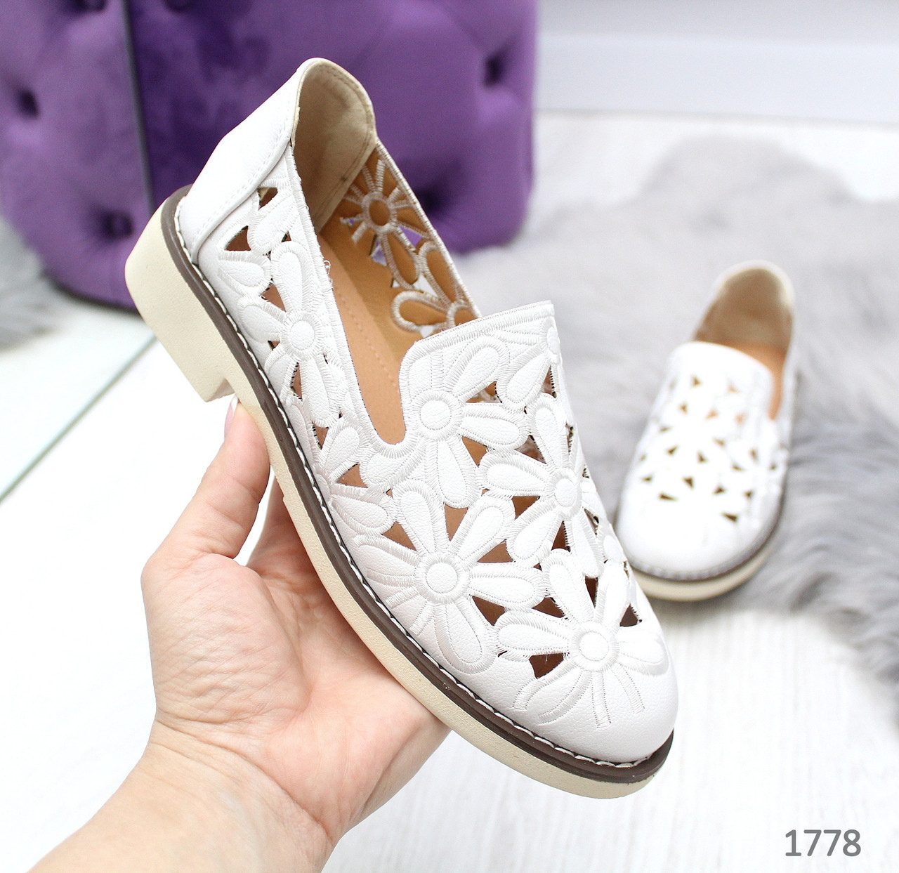 Белые женские туфли с перфорацией-декором 37 р-р - фото 1 - id-p10141526